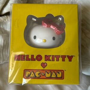 Hello Kitty x PAC-MAN Collectible